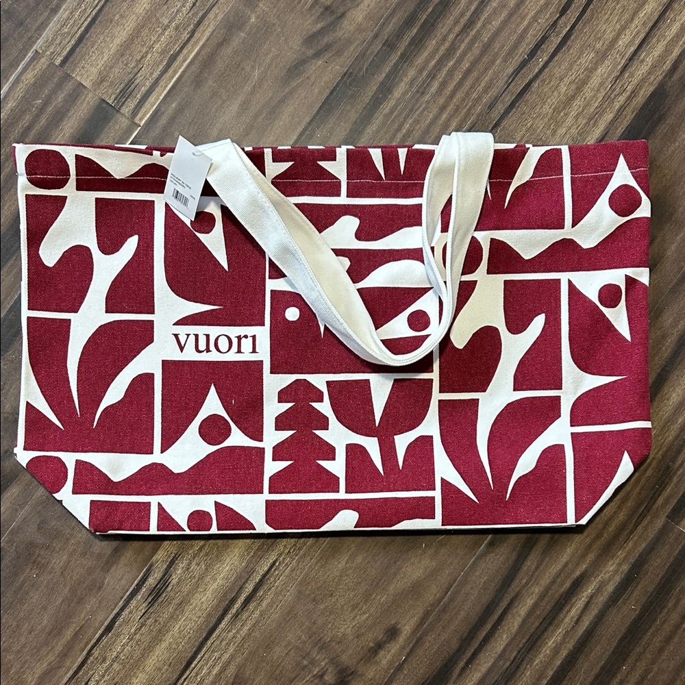 Vuori Burgundy and Cream 2025 Holiday Graphic Tote